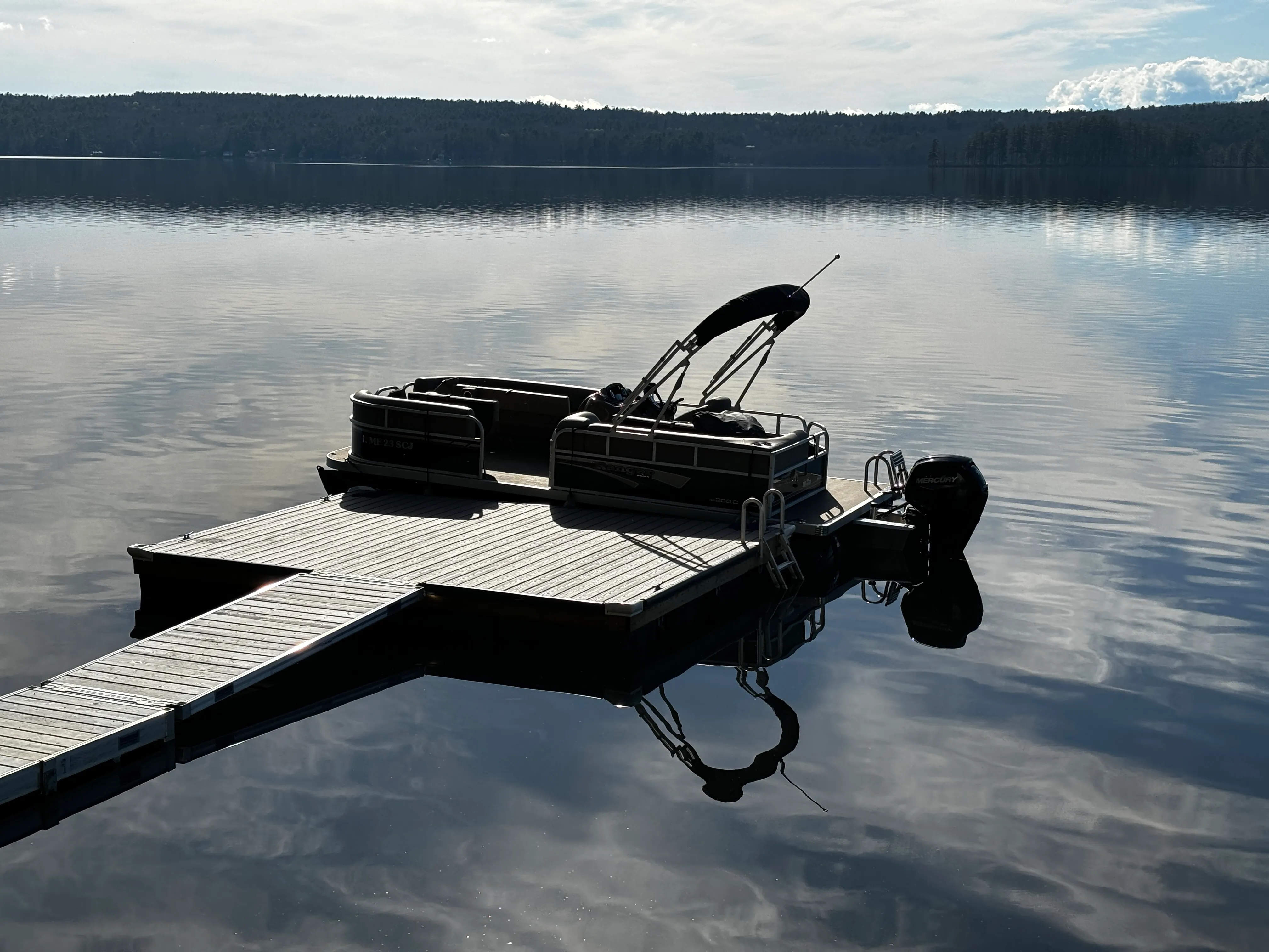 Dam Boat Rental – photo 2 of 5