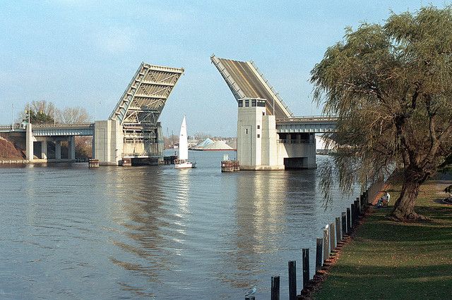 Anchor’s Way Marina – photo 2 of 5