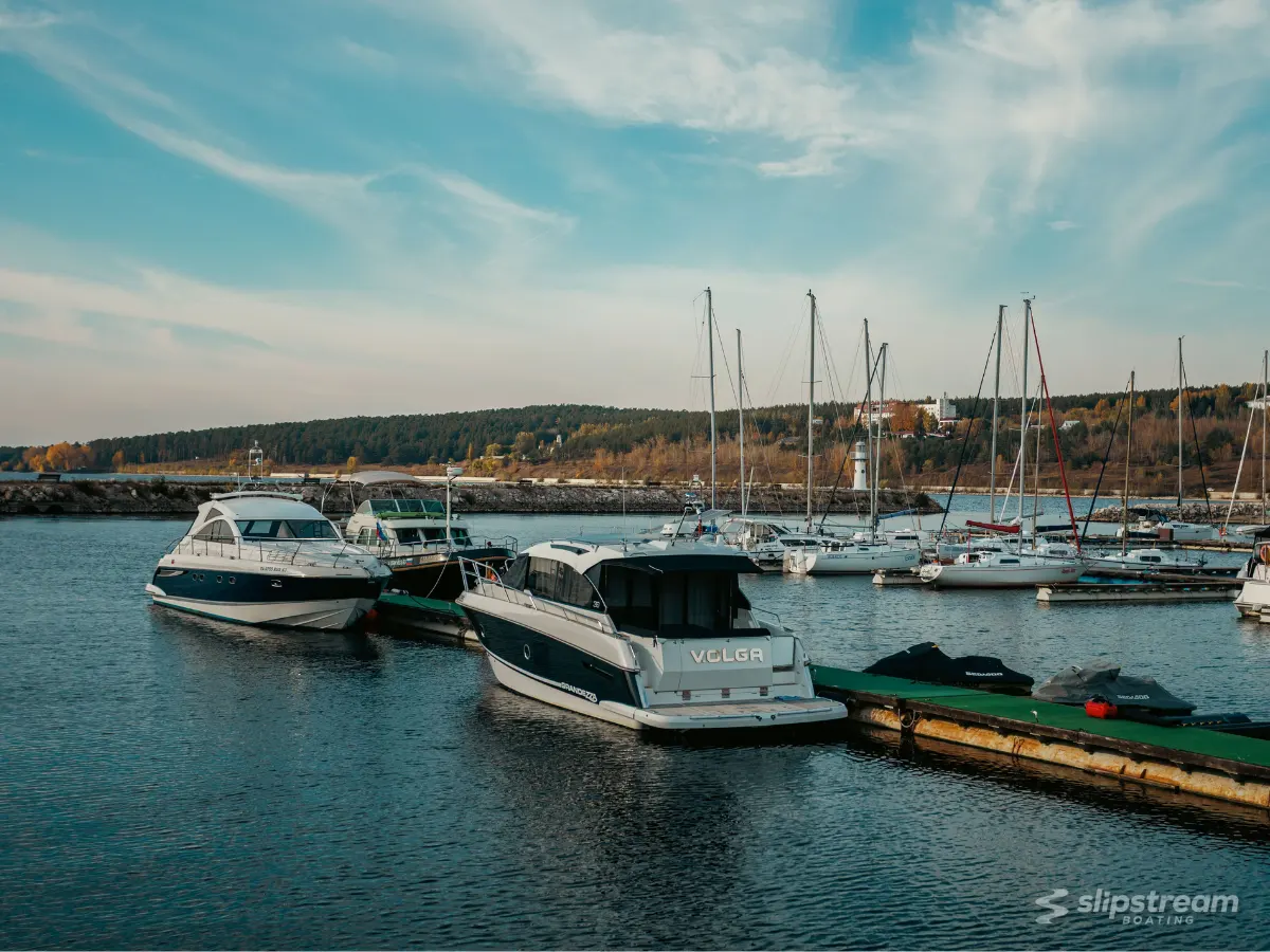 Holiday Hills Store & Marina – photo 3 of 5