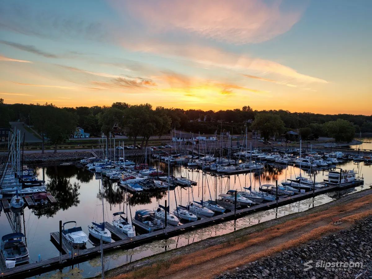 Hank’s Marine – photo 2 of 5
