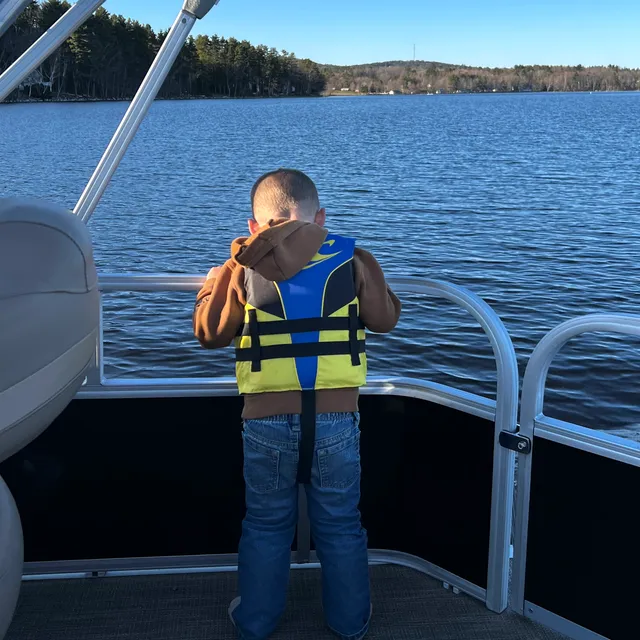 Dam Boat Rental – photo 4 of 5