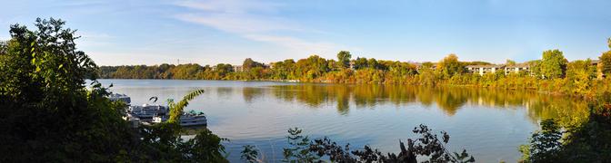 Sandy’s Marina – photo 2 of 5